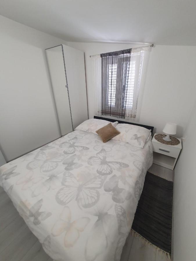 Apartments Nemcic 2 Нин Экстерьер фото