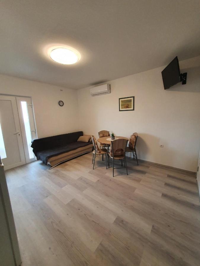 Apartments Nemcic 2 Нин Экстерьер фото
